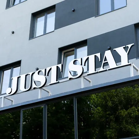 Juststay & Essen