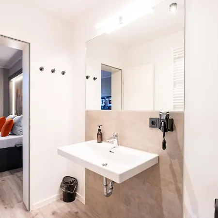 Juststay & Hotel Essen