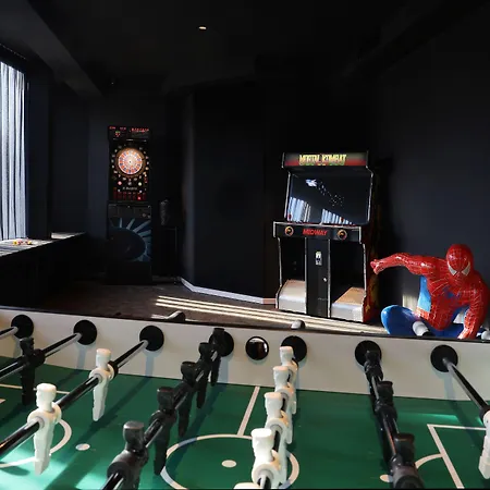 Juststay & エッセン